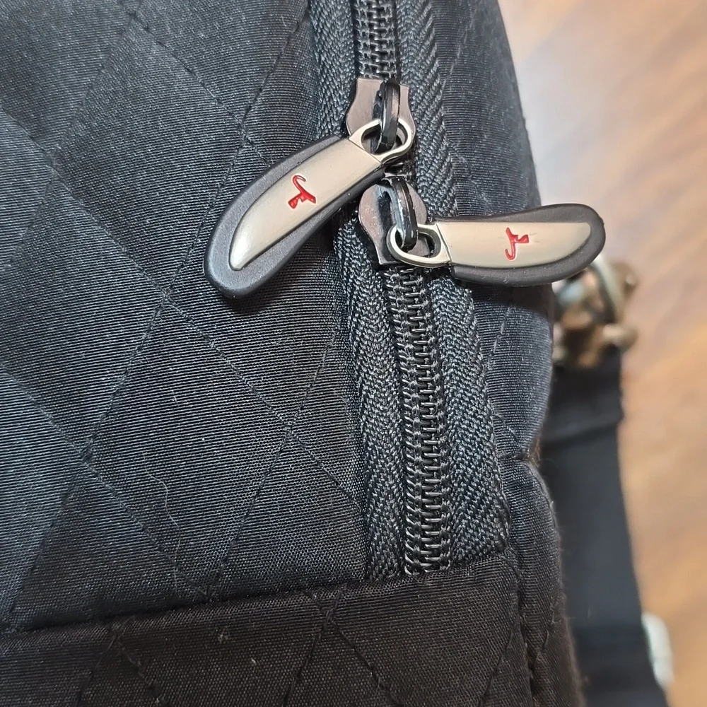 Travelon Quilted Black Jewelry Bag